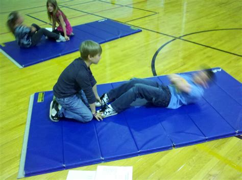 Mr. Lau's Physical Education Class: Presidential Fitness Testing (Curl Ups)