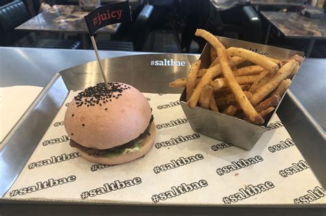 Salt Bae’s New Burger Restaurant Opens In Nyc Eater Ny