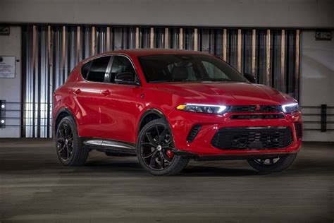 Dodge Hornet R T Debuts With Plug In Turbo Muscle Offers Mile