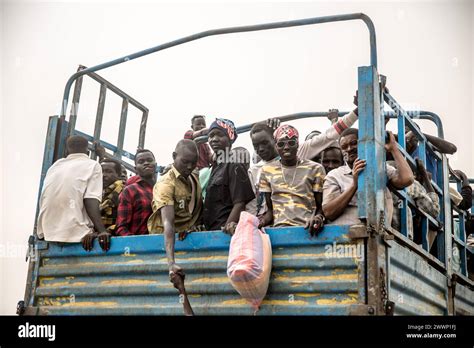 South Sudan 20th Mar 2024 People Are Loaded Into Trucks To Take Them