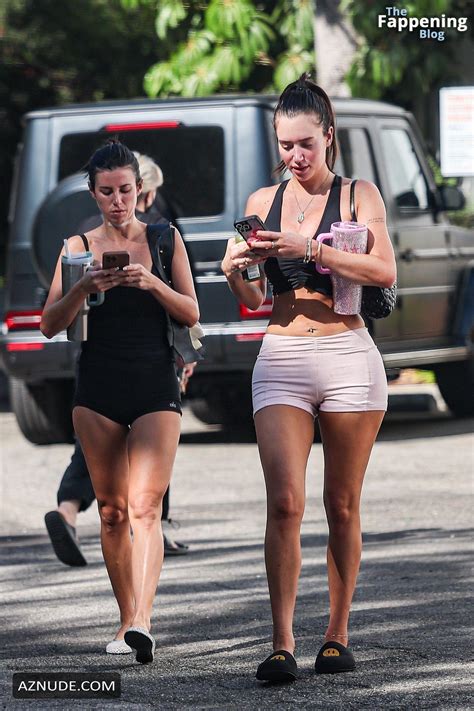 Anastasia Karanikolaou Sexy Spotted Flaunting Her Sculpted Abs And Hot