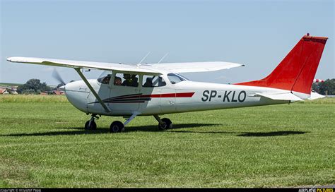 SP KLO Aeroklub Krakowski Cessna 172 Skyhawk All Models Except RG