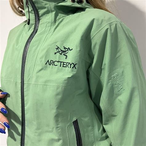 Green Arcteryx Jacket💚 Womens Xs Condition Is Worn Depop