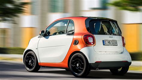 Smart Fortwo Und Forfour In Paris Heckmotor Mit Zwei Und Vier T Ren