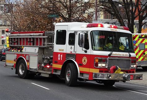 Pfd Engine 1 Philadelphia Fire Department Engine 1 2004 Am Flickr