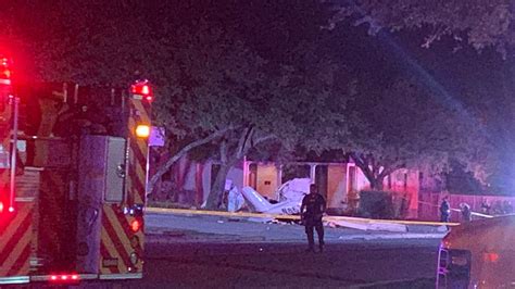 Officials Three Dead After Small Plane Crashes Near San Antonio