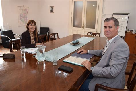 El Intendente Piaggio Y La Ministra Velázquez Se Reunieron Para Hablar