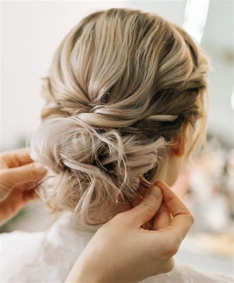 Bobby Pins Vs. Hair Pins: Everything You Should Know