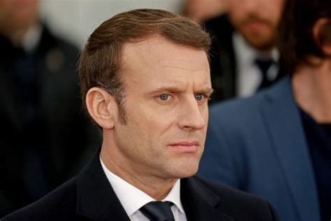 France Urgent Emmanuel Macron Gifl Par Un Fran Ais Devant Une Cole Video