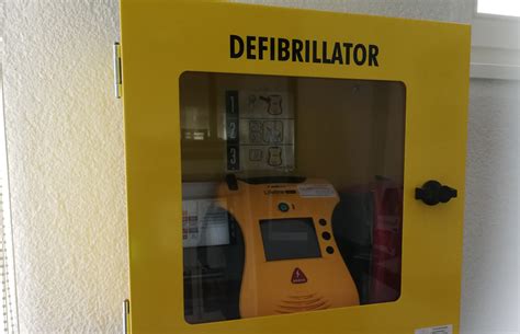 Neo1 Mein Radio Zehn Neue Defibrillatoren In Der Gemeinde Worb