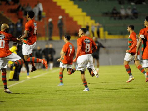 Veja fotos da vitória da Portuguesa sobre o Desportivo Brasil na Copa