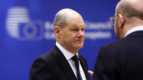 Il cancelliere tedesco Scholz critica la mancanza di responsabilità