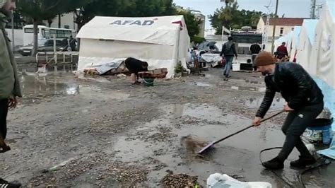 İskenderun u yağmur vurdu çadırdaki depremzedeler perişan oldu