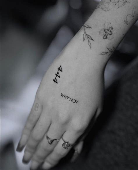 Pin de Alexia en Tattoos Tatuaje de inspiración Tipo letra tatuaje