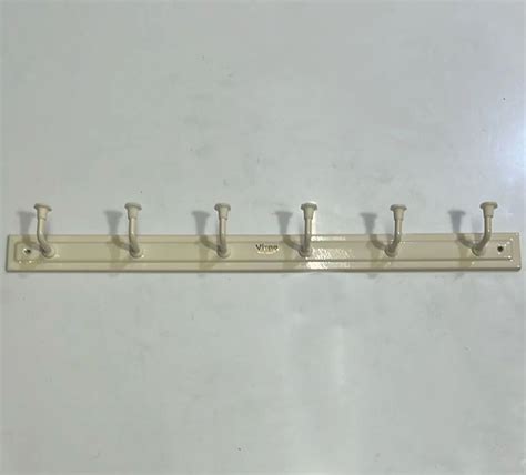 Stainless Steel Wall Hanger For Cloth Hanging Size 9 Inches At Rs