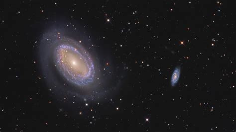 Ngc 4725 Ngc 4712 Spektrum Der Wissenschaft