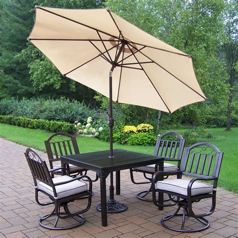 Outdoor dining sets with umbrella - Hawk Haven