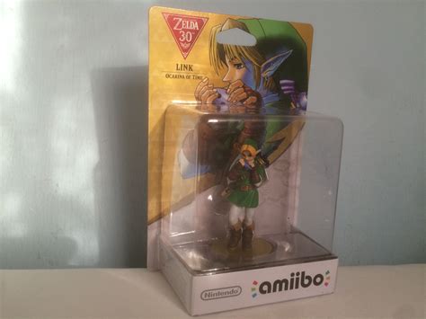 Link Ocarina Of Time Amiibo Of Zelda 30th Anniversary Series