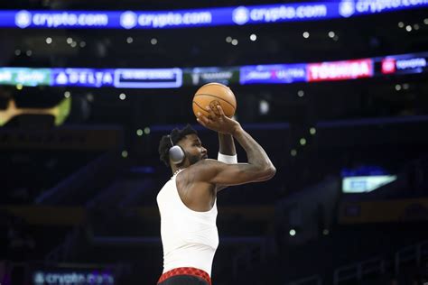 Deandre Ayton S Injury Status For Trail Blazers Timberwolves Game