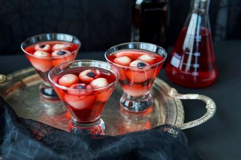 5 COCKTAIL IDEAS FOR YOUR HALLOWEEN PARTY – All Style Life