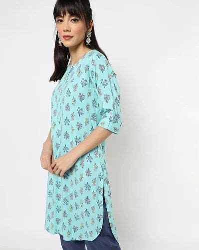 Avaasa Mix N Match Floral Print High Low Straight Kurta S Blue