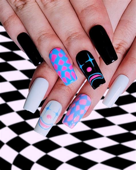 Circus Clown Nails | Checkered nails, Fire nails, Best acrylic nails