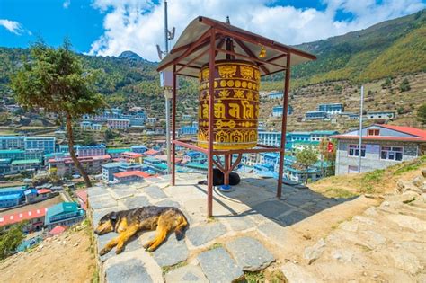 Premium Photo View Of Namche Bazaar Village On The Way To Everest