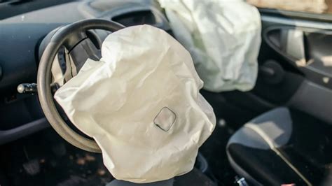 Airbag Difettosi Migliaia Di Veicoli Del Nota Casa Automobilistica Sono