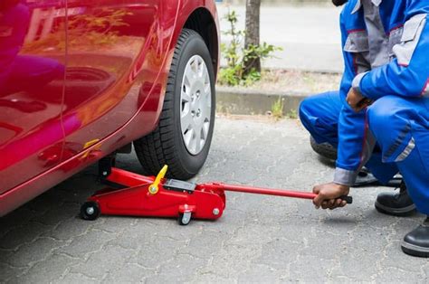 Panduan Cara Dongkrak Mobil Yang Benar Dan Lokasi Titik 55 OFF