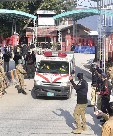 Update 44 Killed Over 157 Injured In Suicide Blast In Pakistans