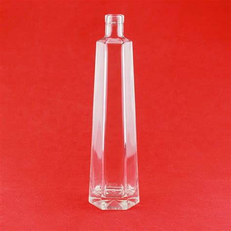 700ML Unique Shaped Glass Triangle Liquor Bottles Vodka Bottles With