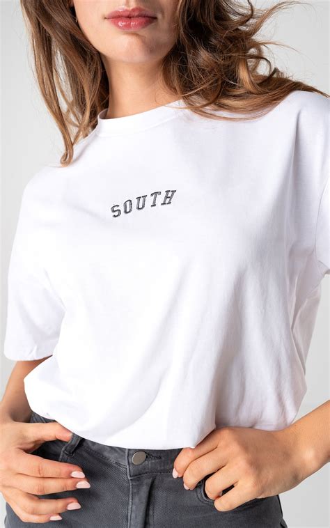 Basic Shirt Met Tekst Wit Guts Gusto Gutsgusto