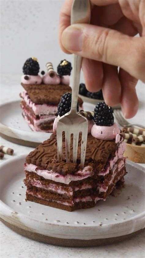 Blackberry Icebox Cake Is Easy To Make And Delicious How Sweet Eats