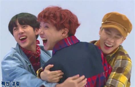 Group Hug Jungkook Jk Bts Jimin V Taehyung Jhope Hoseok