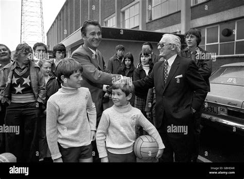 Soccer - Brian Clough at Leeds United - Elland Road Stock Photo - Alamy