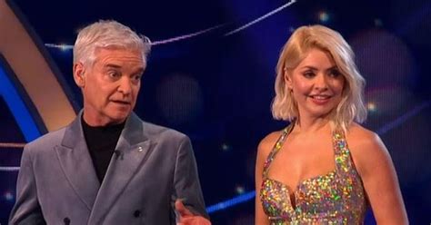 ITV Dancing On Ice viewers hit back as show stopped for 'breaking news ...