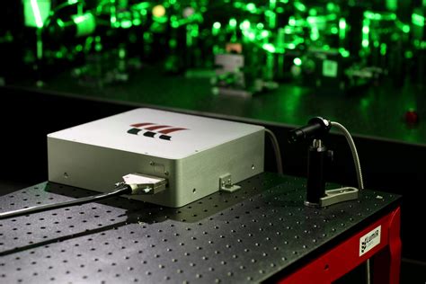 Mid IR fiber lasers Le Verre Fluoré