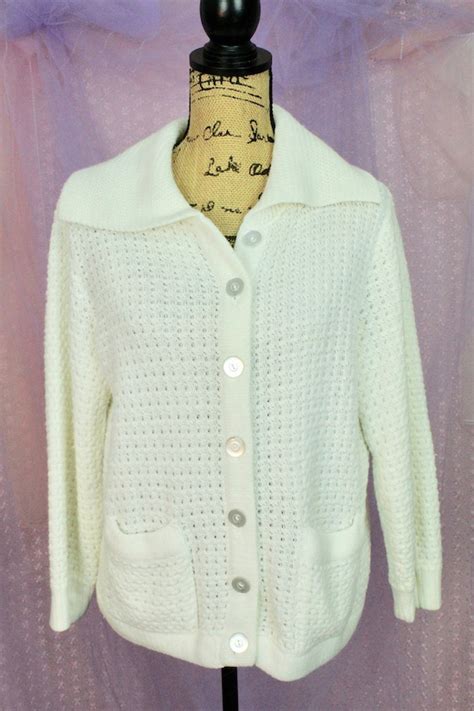 Vintage 60s Creamy Knit Cardigan Sweater Crochet Swe… Gem