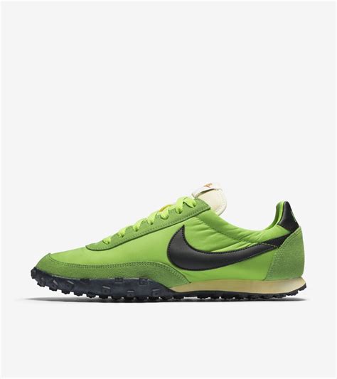 Nike Waffle Racer 17 Premium 'Action Green'. Nike SNKRS