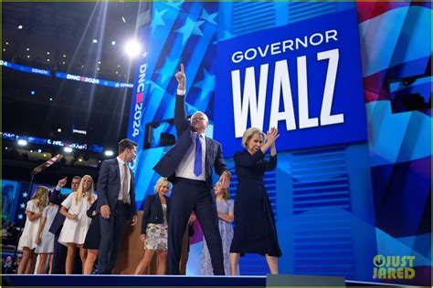 Tim Walzs Son Gus Breaks Down In Tears During Emotional Dnc Moment