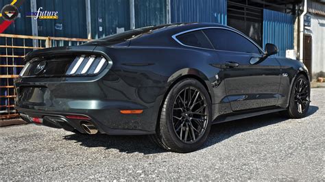 Muscular Aesthetics Ford Mustang Equipped With Vorsteiner V Ff 107