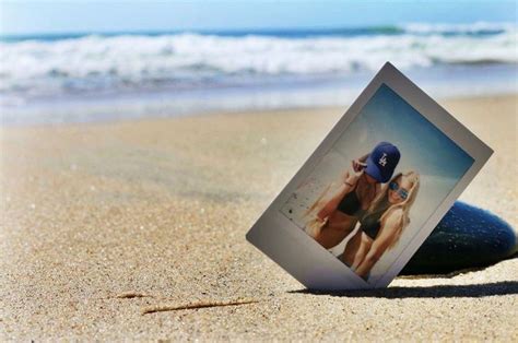 Beach Pics With Friends Amazing And Super Funtastic Polaroid