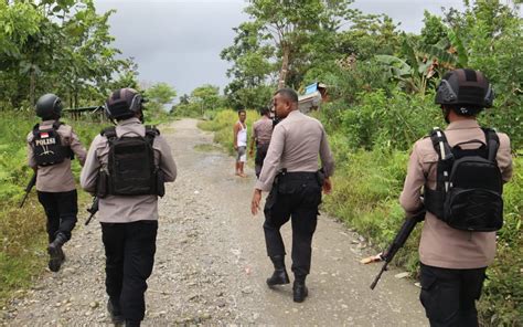 Satu Anggota Polres Puncak Ditembak Kkb Di Pasar Ilaga