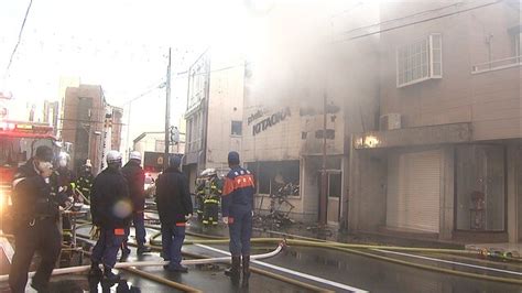 住宅全焼 2人の遺体発見 90代と60代の親子か ライブドアニュース