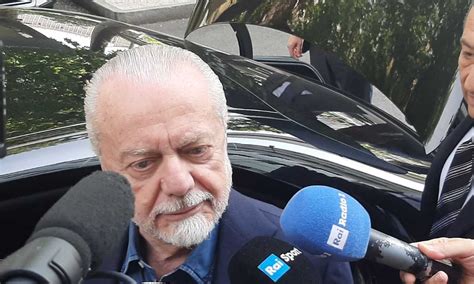 Napoli Svolta Tedesca De Laurentiis Colpito Dal Ds Dell Eintracht