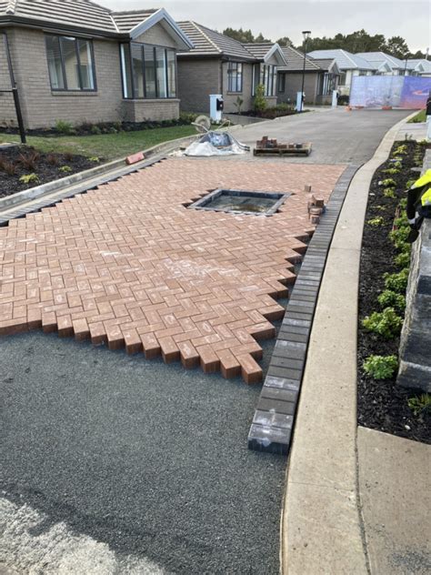 Paving Builderscrack