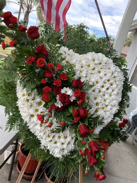 Pin By Angelina Padilla On Craft Ideas Funeral Flower Arrangements