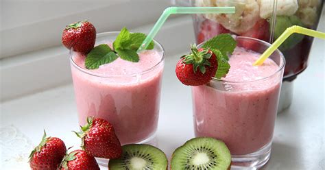Recette Milkshake Banane Kiwis Et Fraises Facile Rapide