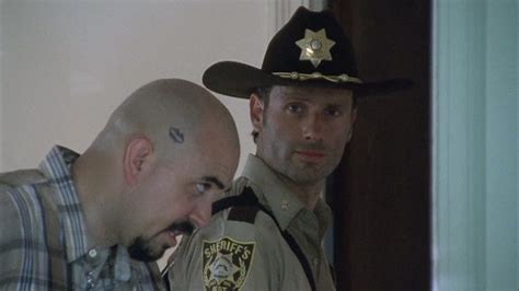 The Walking Dead, Season 1, Episode 4: "Vatos" | The walking dead, Day ...