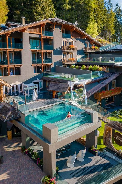 Hotel Review: Chalet Al Foss Alp Resort (Italy) | Underwater hotel ...